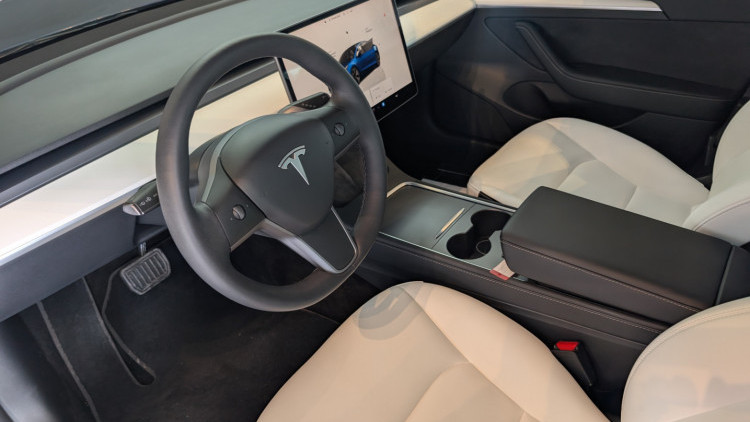 Tesla Model 3 dual motor long range