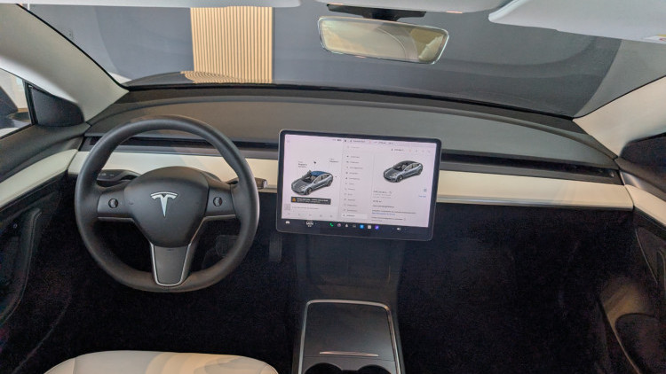 Tesla Model 3 dual motor long range