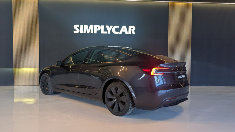 Tesla Model 3 Long-Range Dual Motor AWD