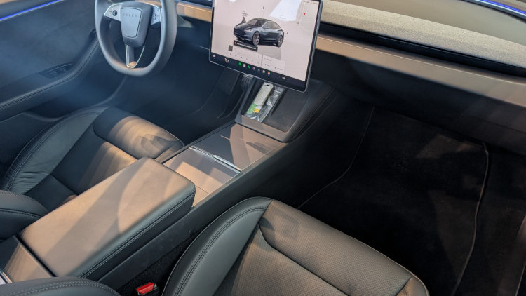 Tesla Model 3 Long-Range Dual Motor AWD