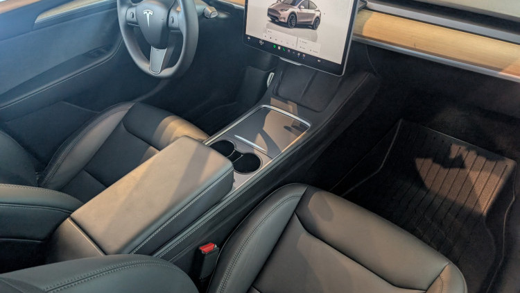 Tesla Model Y Performance Dual Motor AWD