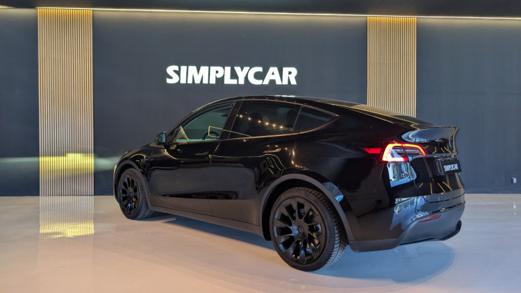 Tesla Model Y dual motor long range