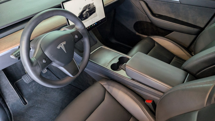 Tesla Model Y dual motor long range