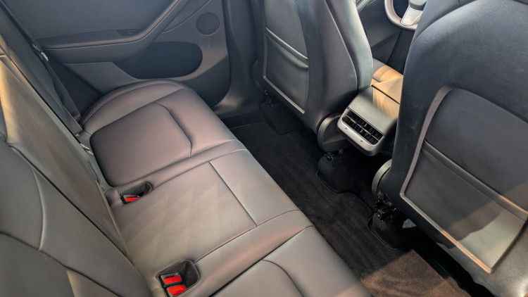 Tesla Model Y dual motor long range