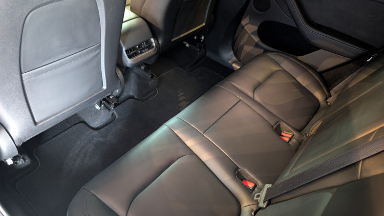 Tesla Model Y Dual Motor AWD