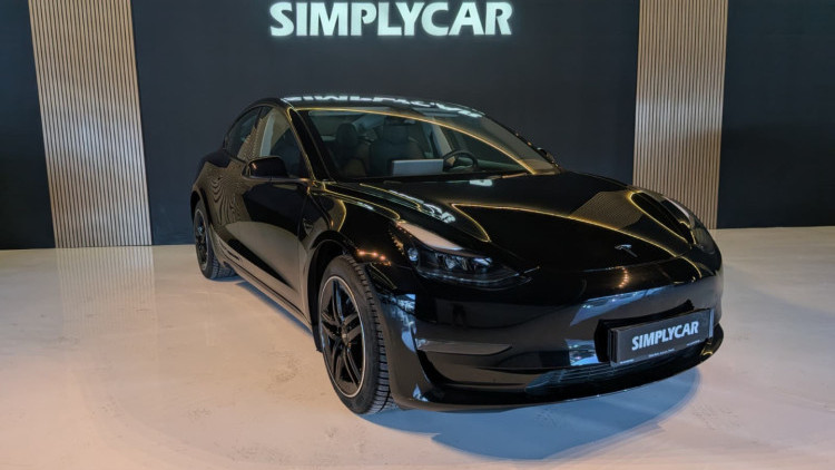 Tesla Model 3 Long-Range Dual Motor AWD