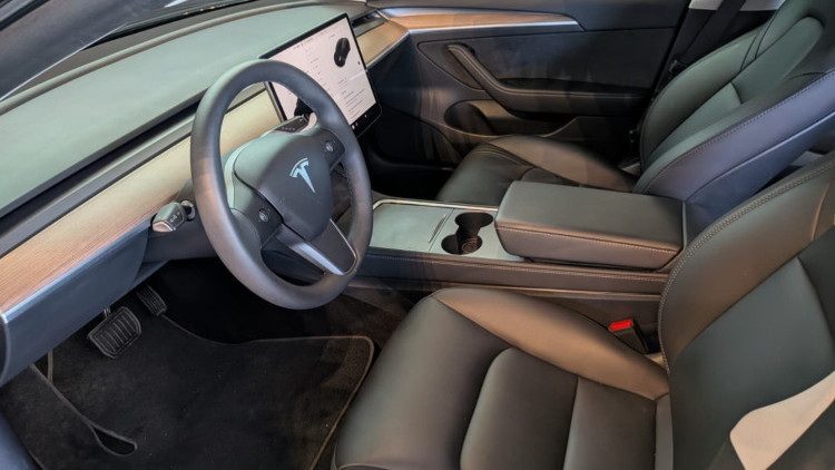 Tesla Model 3 Long-Range Dual Motor AWD