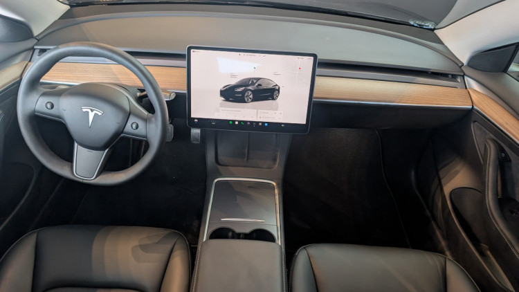 Tesla Model 3 Long-Range Dual Motor AWD