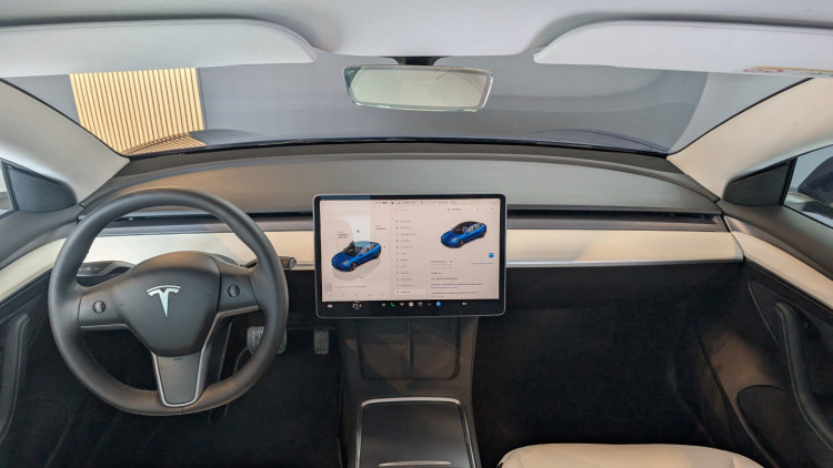 Tesla Model 3 Long-Range Dual Motor AWD