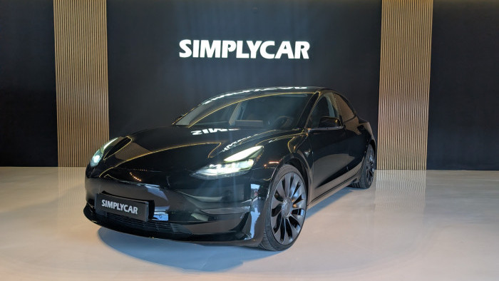 Tesla Model 3 AWD performance