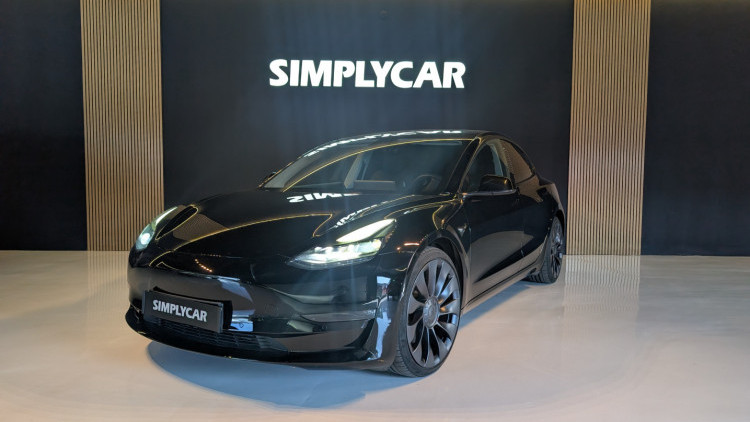 Tesla Model 3 AWD performance