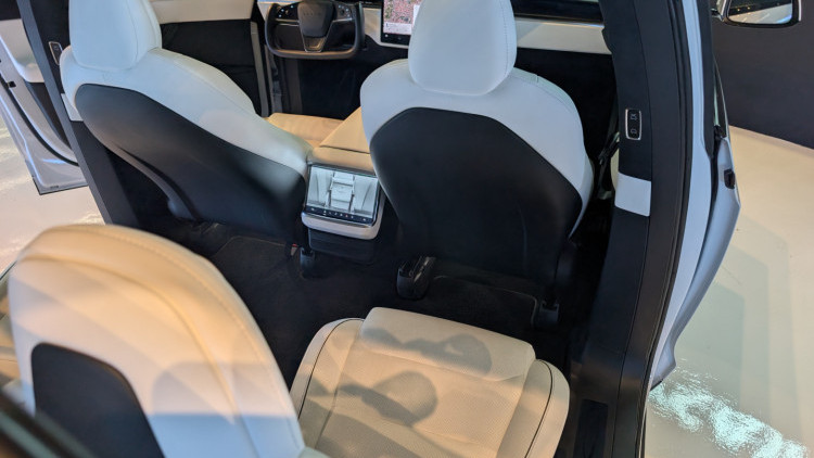 Tesla Model X Plaid AWD