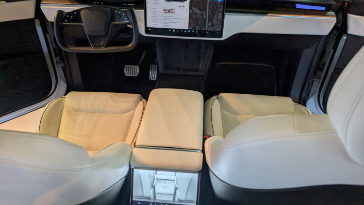 Tesla Model X Plaid AWD