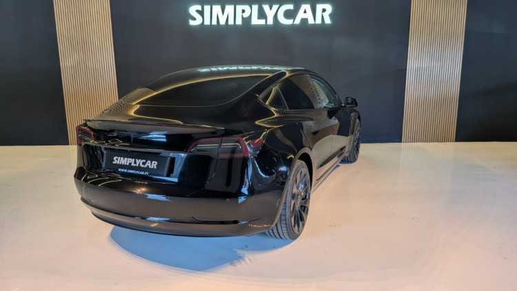 Tesla Model 3 Long-Range Dual Motor AWD