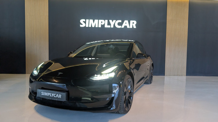Tesla Model 3 AWD performance