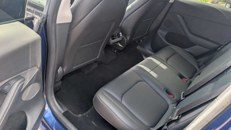 Tesla Model Y Duo motor long range