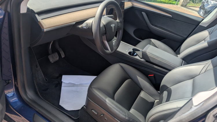 Tesla Model Y Duo motor long range