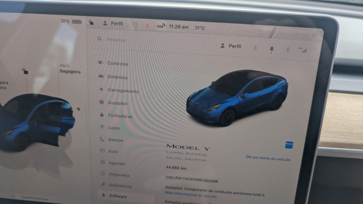 Tesla Model Y Duo motor long range