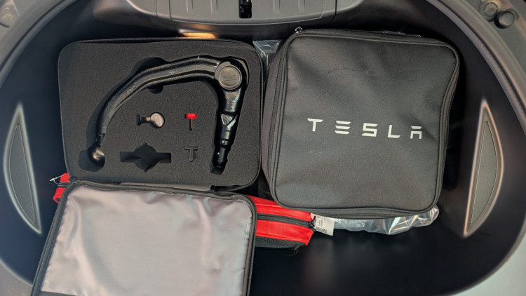 Tesla Model 3 Long-Range Dual Motor AWD