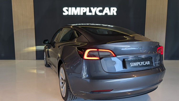 Tesla Model 3 dual motor long range
