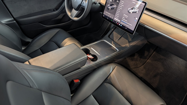 Tesla Model 3 dual motor long range