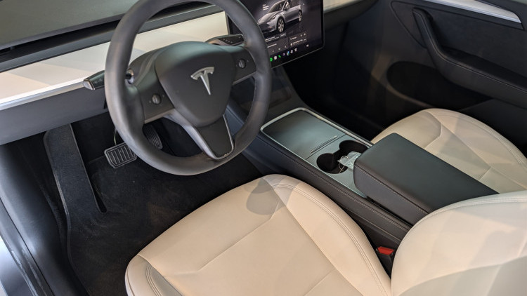 Tesla Model Y long Range Dual Motor AWD