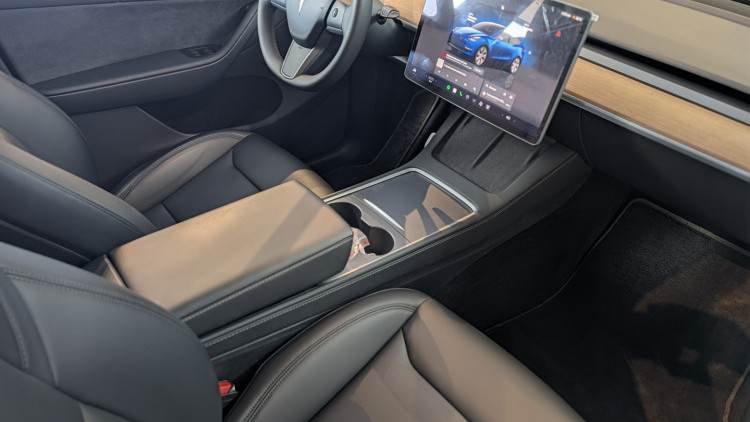 Tesla Model Y Performance Tra&ccedil;&atilde;o Integral