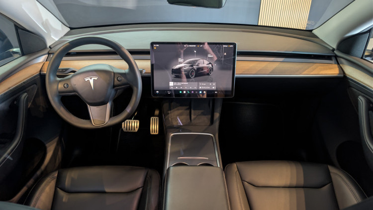 Tesla Model Y Performance Dual Motor AWD
